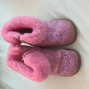 Ugg pink size 4/5 boots